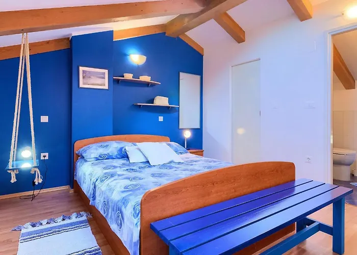 Jona Tatil Evi Poreč